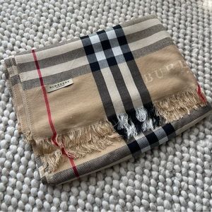 Authentic Burberry Classic Shawl